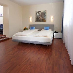 Dreibettzimmer